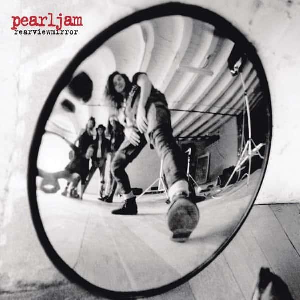 Rearviewmirror: Greatest Hits 1991-2003 by Pearl Jam album cover